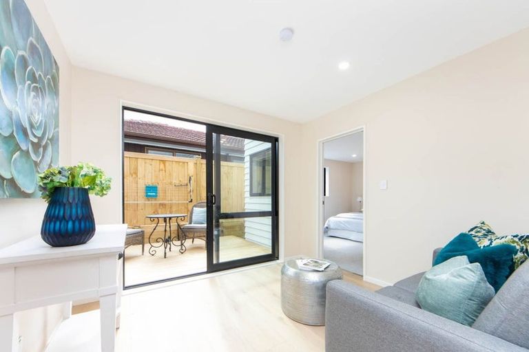 Photo of property in 283b Bucklands Beach Road, Bucklands Beach, Auckland, 2012