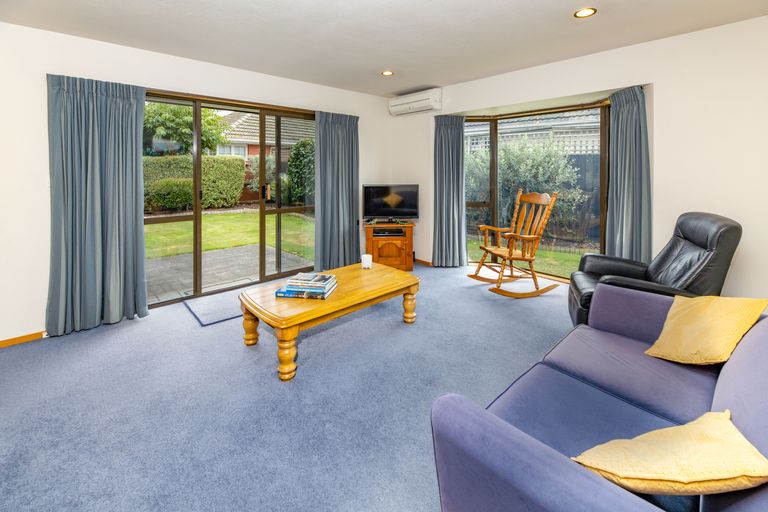 Photo of property in 23a Mappleton Avenue, Burnside, Christchurch, 8053