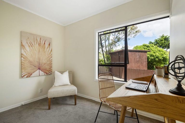 Photo of property in 254a East Coast Road, Forrest Hill, Auckland, 0620