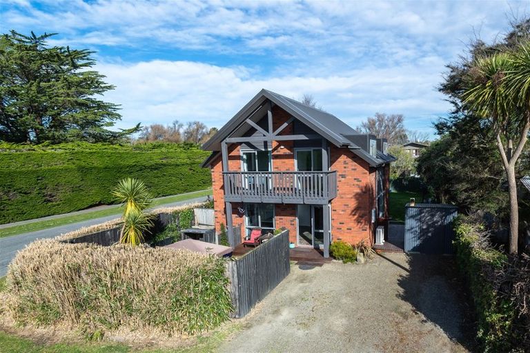 Photo of property in 121 Park Terrace, Waikuku Beach, 7473