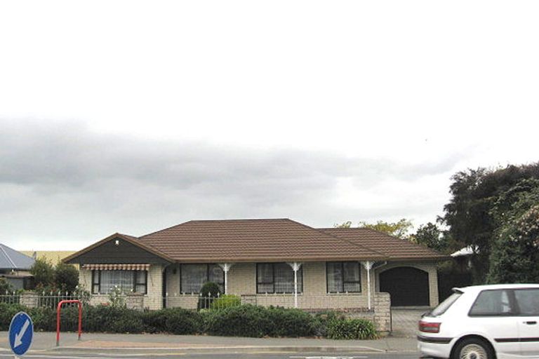 Photo of property in 58 Main North Road, Papanui, Christchurch, 8052