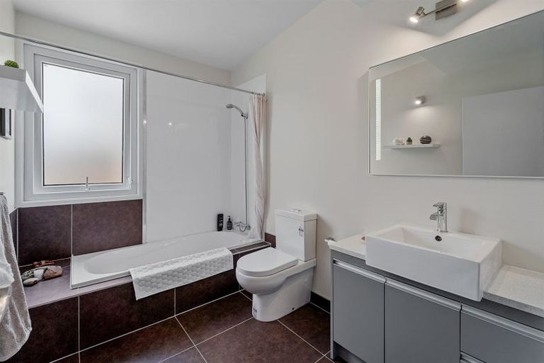 Photo of property in 11a Brandon Road, Manly, Whangaparaoa, 0930