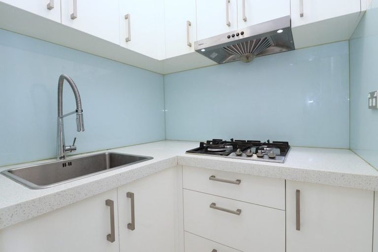 Photo of property in 6 Mcquoids Road, Flat Bush, Auckland, 2019