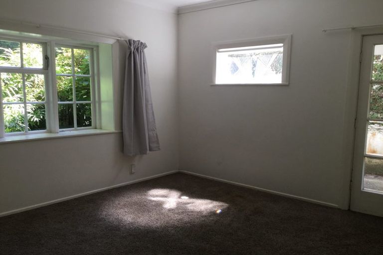 Photo of property in 1 Glasgow Street, Kelburn, Wellington, 6012