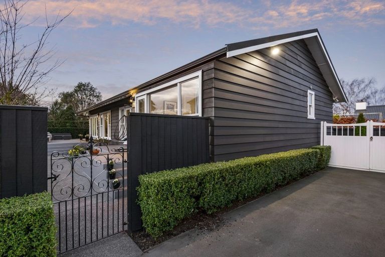 Photo of property in 60a Bryndwr Road, Bryndwr, Christchurch, 8052