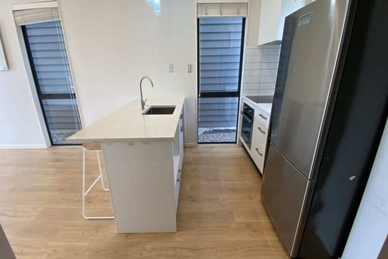 Photo of property in 6 Parahau Road, Papakura, 2110