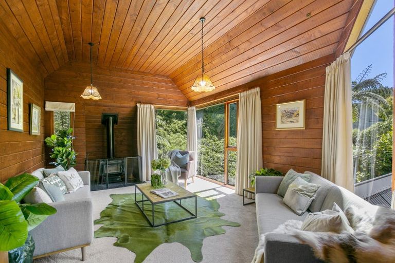 Photo of property in 30 Delhi Crescent, Khandallah, Wellington, 6035