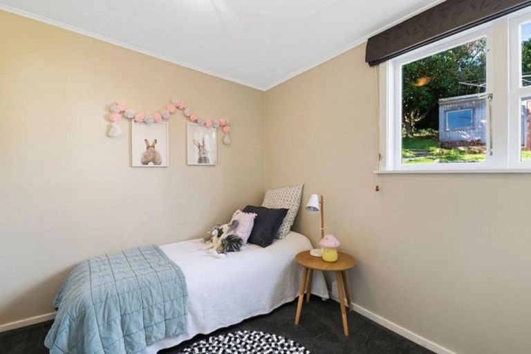 Photo of property in 46 Sheridan Terrace, Johnsonville, Wellington, 6037