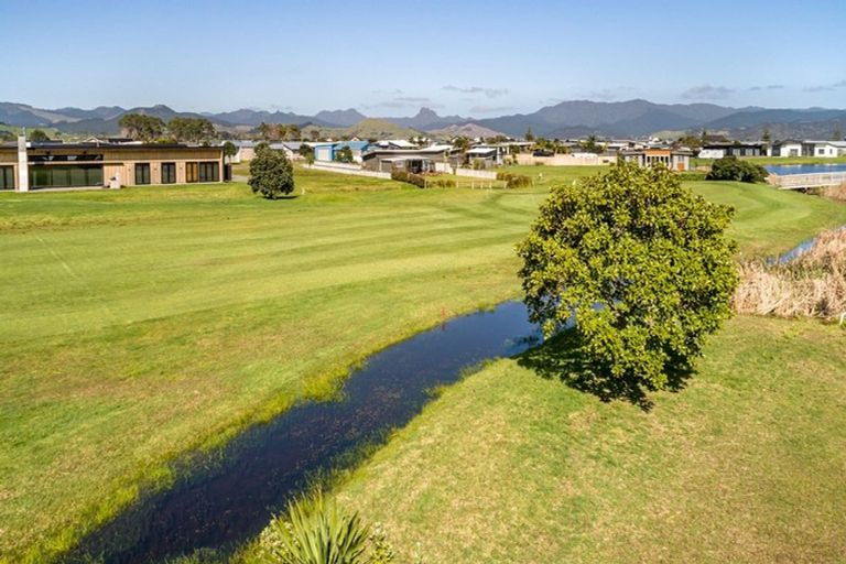 Photo of property in 124 The Fairway, Matarangi, Whitianga, 3592