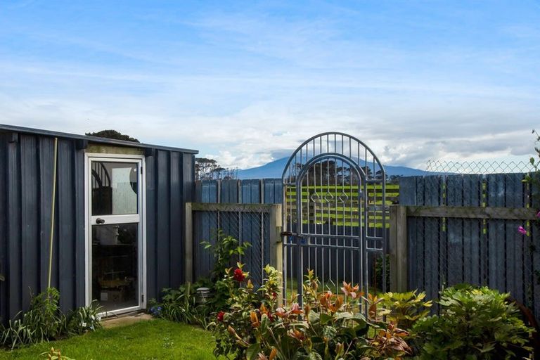 Photo of property in 2604 South Road, Otakeho, Hawera, 4678