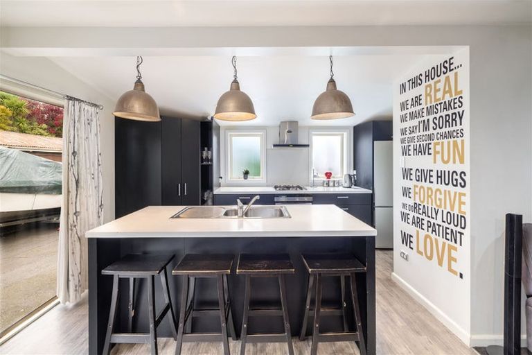 Photo of property in 1/16 Lees Road, Strowan, Christchurch, 8052