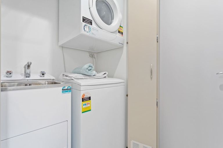 Photo of property in Beachpoint Apartments, 2/5 West End Road, Ohope, 3121