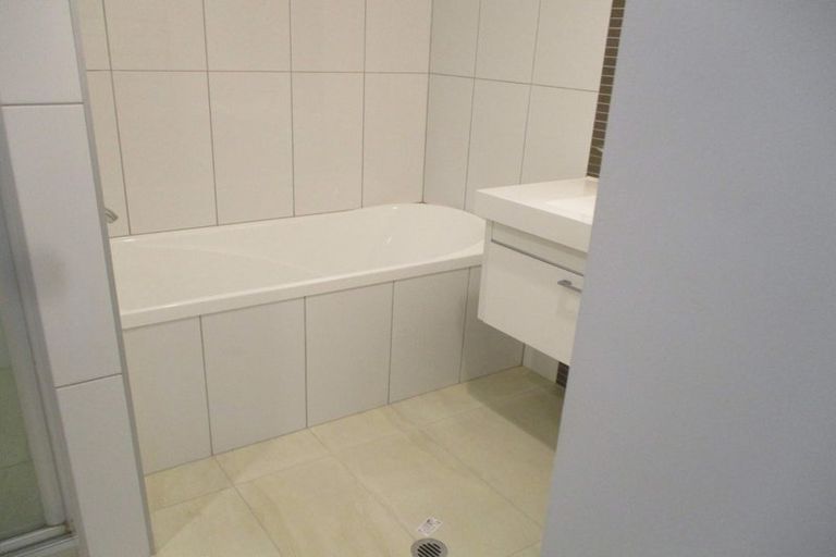 Photo of property in Bellagio Apartments, 9a/39 Taranaki Street, Te Aro, Wellington, 6011
