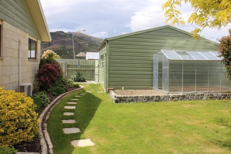 Photo of property in 27 Kerry Court, Cromwell, 9310