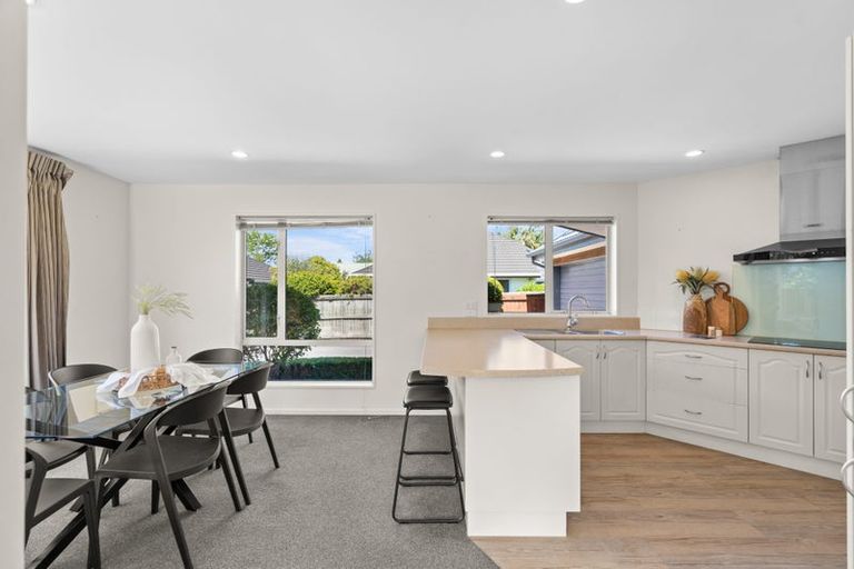 Photo of property in 36a Berkshire Drive, Avonhead, Christchurch, 8042