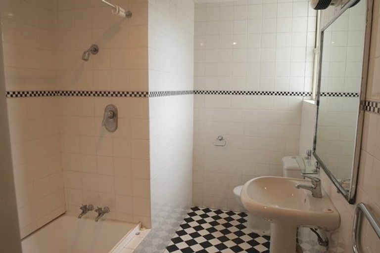 Photo of property in 237 The Esplanade, Petone, Lower Hutt, 5012