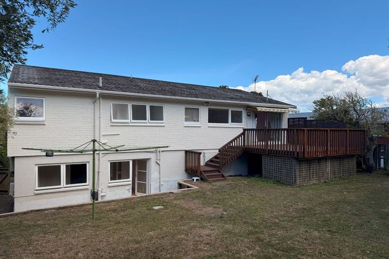 Photo of property in 11 Barlow Place, Chatswood, Auckland, 0626