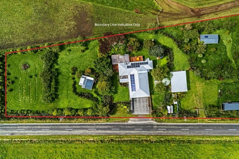 Photo of property in 17 Upper Pitone Road, Pitone, New Plymouth, 4374