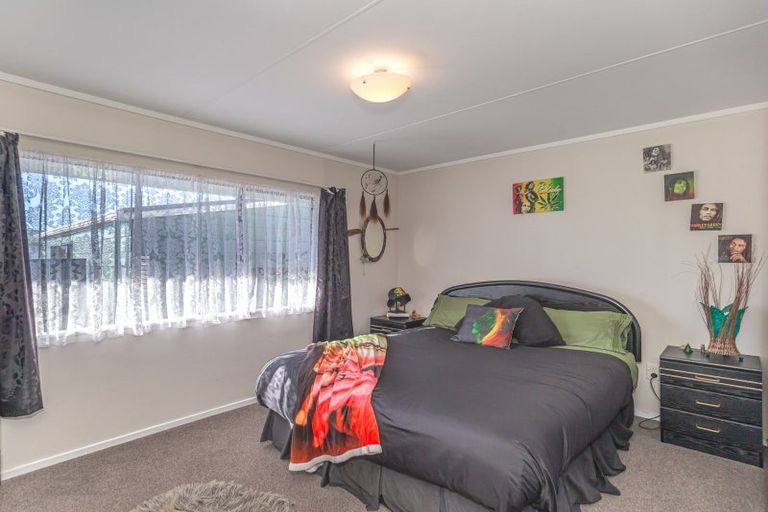 Photo of property in 31 Balmoral Street, Levin, 5510