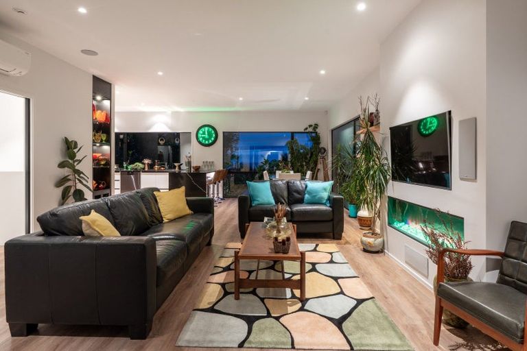 Photo of property in 17 Neidpath Road, Mornington, Dunedin, 9011