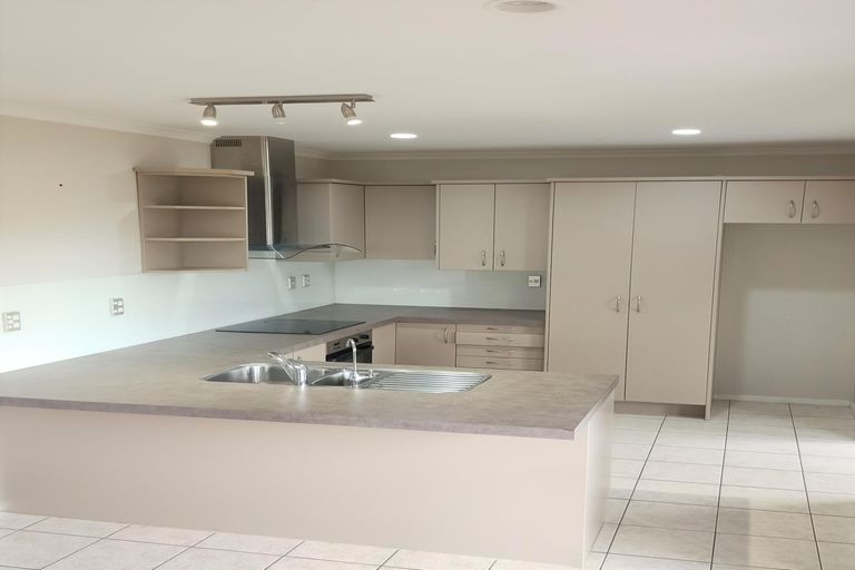 Photo of property in 1 Holmwood Park Drive, Morrinsville, 3300