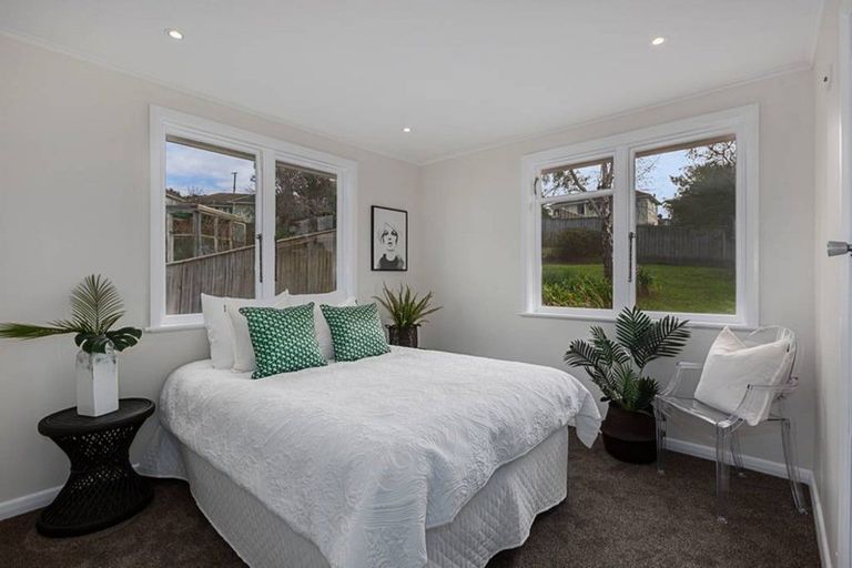 Photo of property in 15 Muturangi Grove, Elsdon, Porirua, 5022