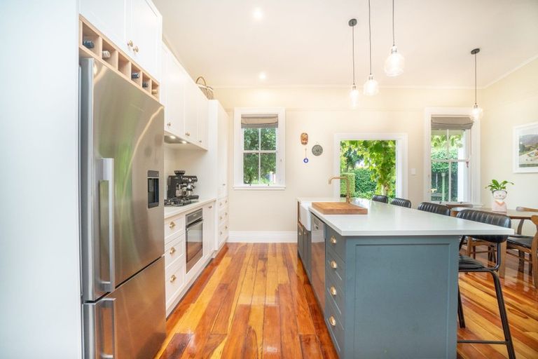 Photo of property in 46 Lombard Street, Palmerston North, 4410