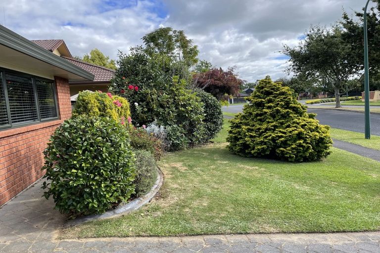 Photo of property in 4 Oaklands Drive, Cambridge, 3434