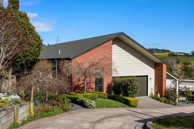 Photo of property in 96a Waikite Road, Welcome Bay, Tauranga, 3175