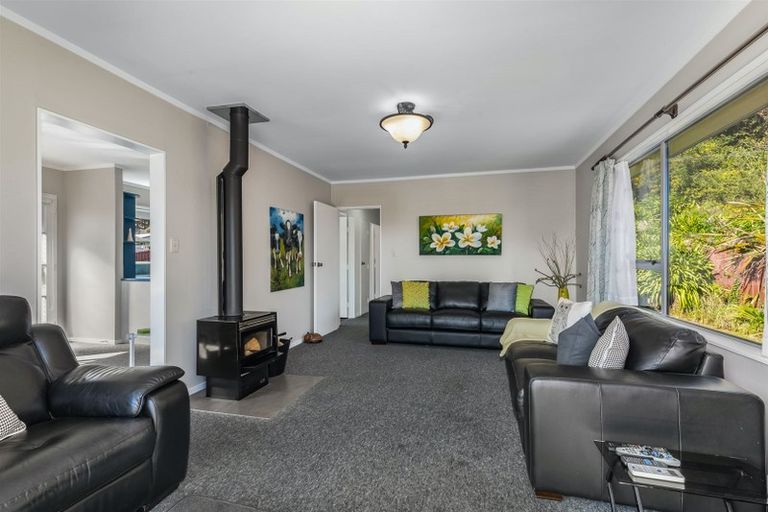 Photo of property in 6b Yarrow Place, Papakowhai, Porirua, 5024