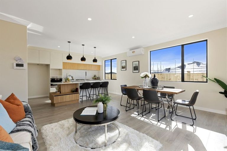 Photo of property in 107 Schoolside Road, Kumeu, 0810