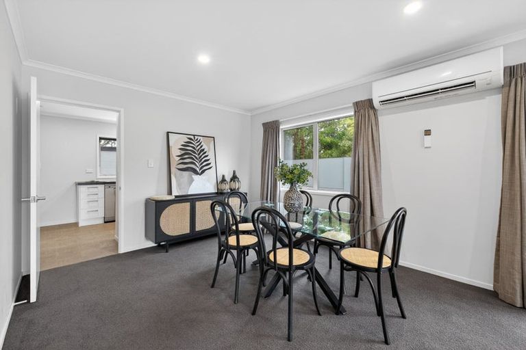 Photo of property in 217 Edgeware Road, Edgeware, Christchurch, 8013