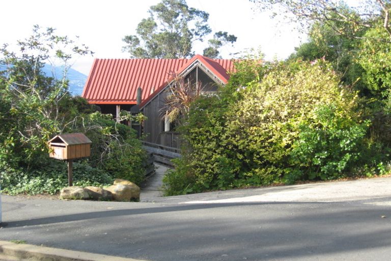 Photo of property in 73 Easther Crescent, Kew, Dunedin, 9012