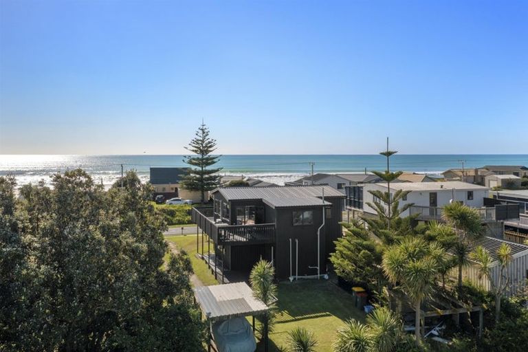 Photo of property in 398 Pukehina Parade, Pukehina, Te Puke, 3189