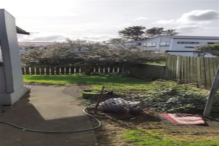 Photo of property in 1/3 Ririno Place, Manurewa, Auckland, 2102