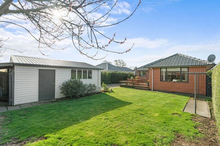 Photo of property in 39 Bevington Street, Avonhead, Christchurch, 8042