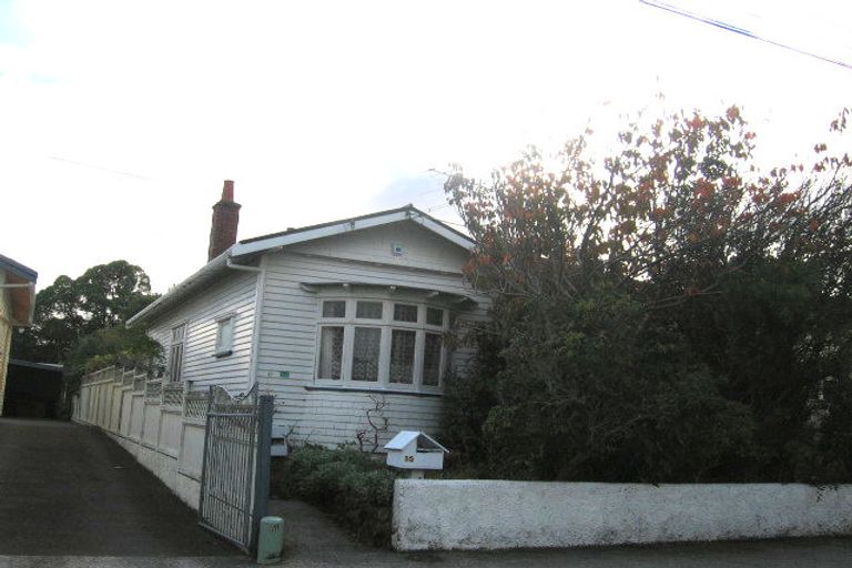Photo of property in 15 Sherwood Street, Woburn, Lower Hutt, 5010