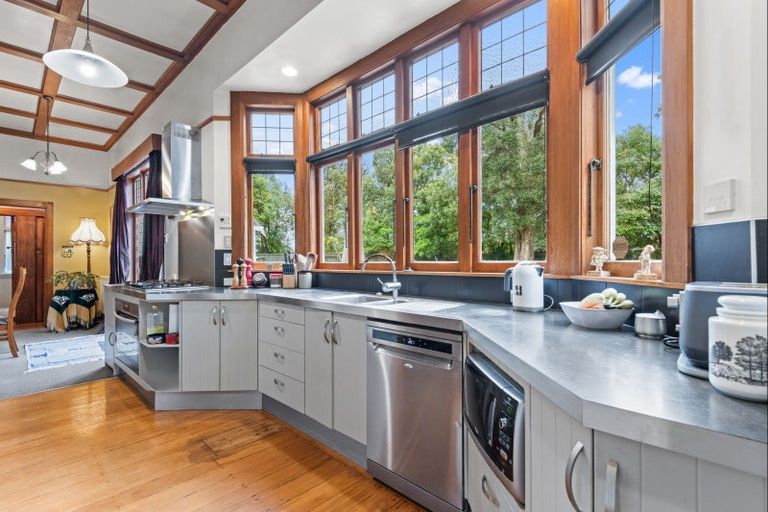 Photo of property in 43 Rainforth Street, Roslyn, Palmerston North, 4414