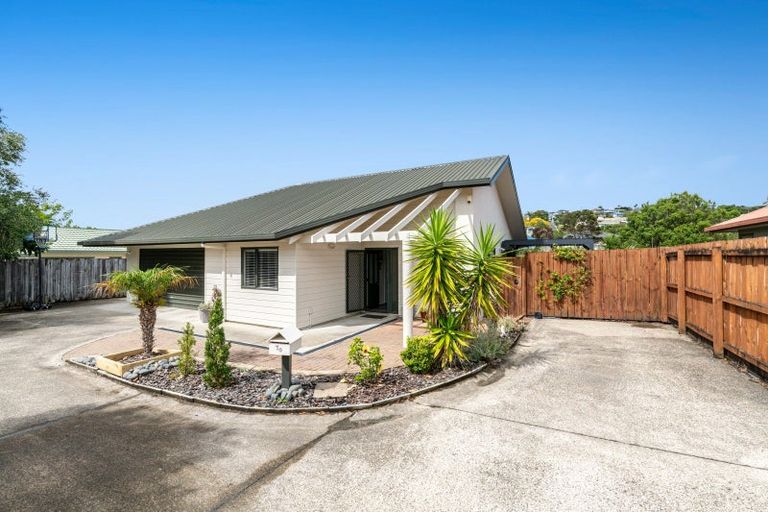 Photo of property in 70 Donald Street, Stanmore Bay, Whangaparaoa, 0932