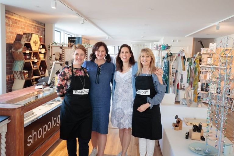 Photo of property in 28 Worcester Street, Hampden, 9410