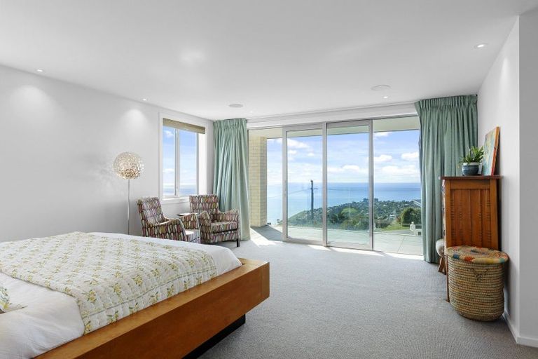 Photo of property in 342 Mount Pleasant Road, Mount Pleasant, Christchurch, 8081