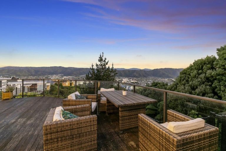 Photo of property in 23 Meadowbank Drive, Belmont, Lower Hutt, 5010