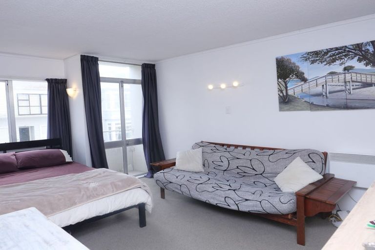 Photo of property in Melksham Towers, 102/131 Brougham Street, Mount Victoria, Wellington, 6011