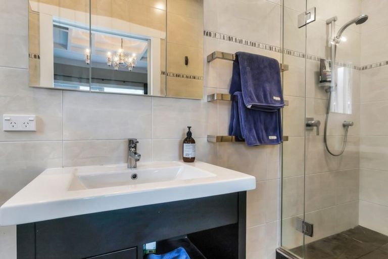 Photo of property in 8/282 Point Chevalier Road, Point Chevalier, Auckland, 1022