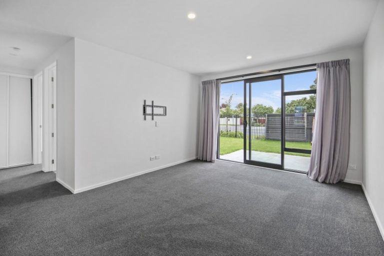 Photo of property in 105 Manakura Street, Russley, Christchurch, 8042