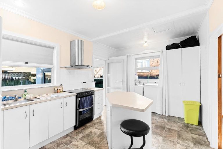 Photo of property in 51 Manawatu Street, Hokowhitu, Palmerston North, 4410