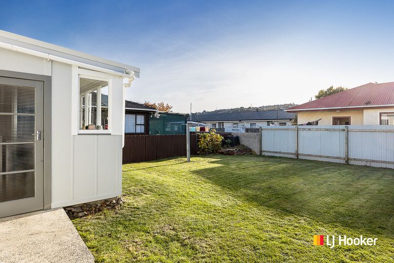 Photo of property in 48 Bathgate Street, South Dunedin, Dunedin, 9012