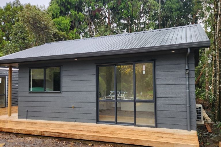 Photo of property in 164 Opanuku Road, Henderson Valley, Auckland, 0612