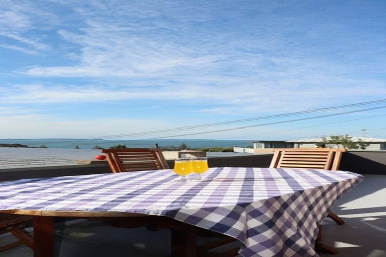 Photo of property in 2/47 Braemar Road, Rothesay Bay, Auckland, 0630