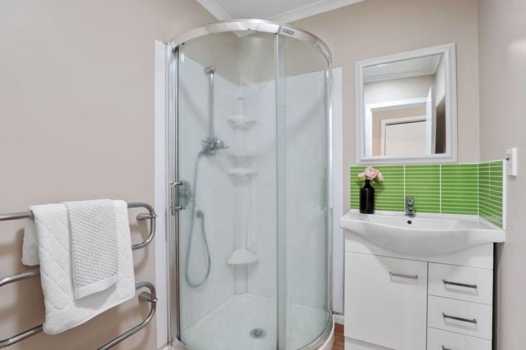 Photo of property in 15 Eton Drive, Hillcrest, Hamilton, 3216